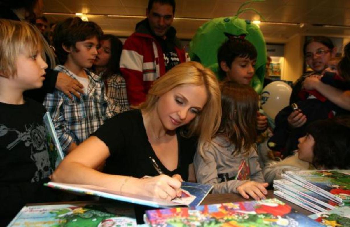 Η Μαρί Κυριακού παρουσίασε το βιβλίο της στους μικρούς της φίλους!