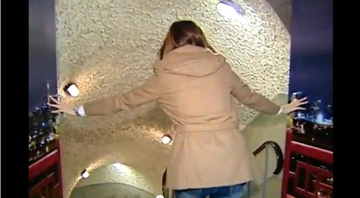 Γιατί ουρλιάζει η Κινέζα ρεπόρτερ ;