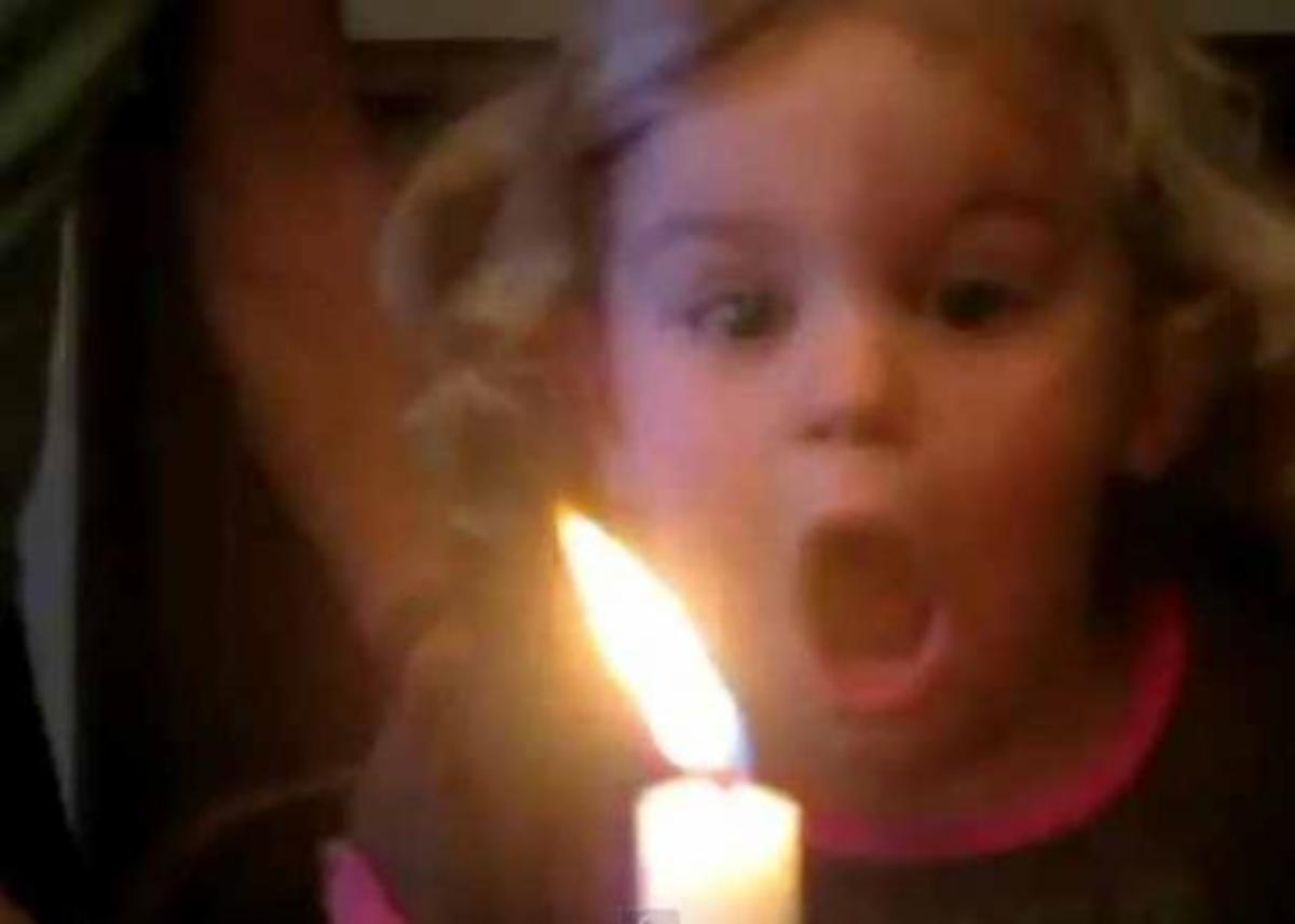 Όταν το κερί της τούρτας δε σβήνει με τίποτα!