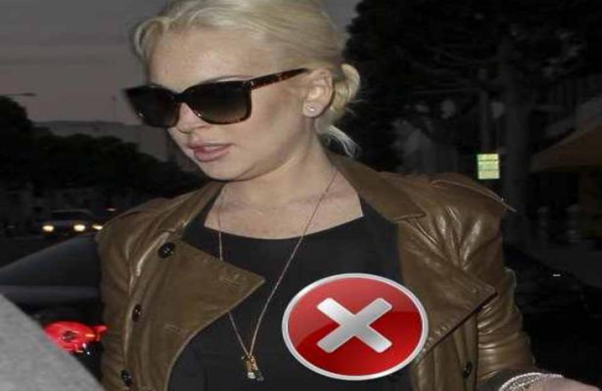 Η μπλούζα πρόδωσε την Lindsay Lohan