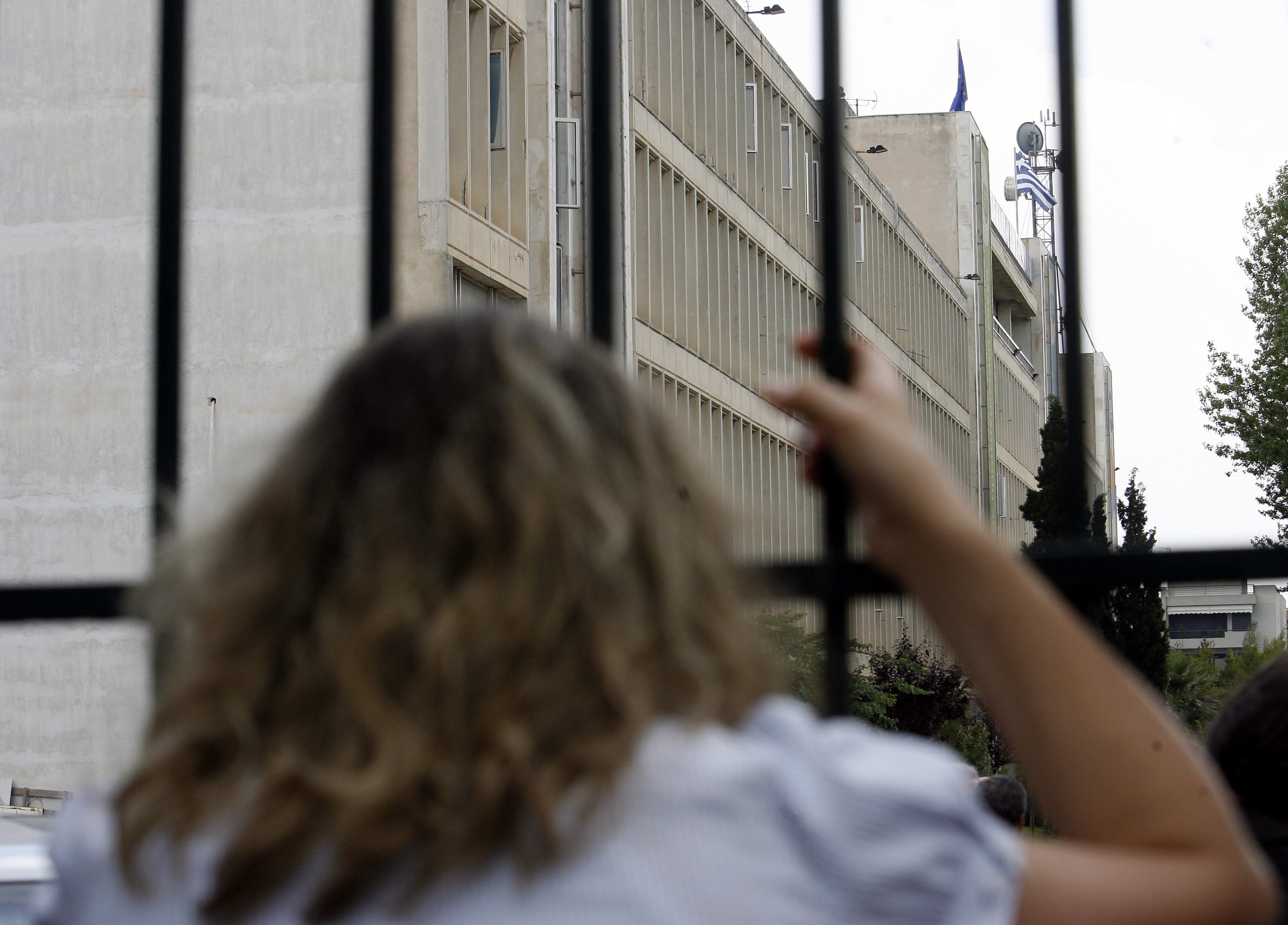 Άνεργοι δημοσιογράφοι εναντίον συνδικαλιστών της ΕΡΤ