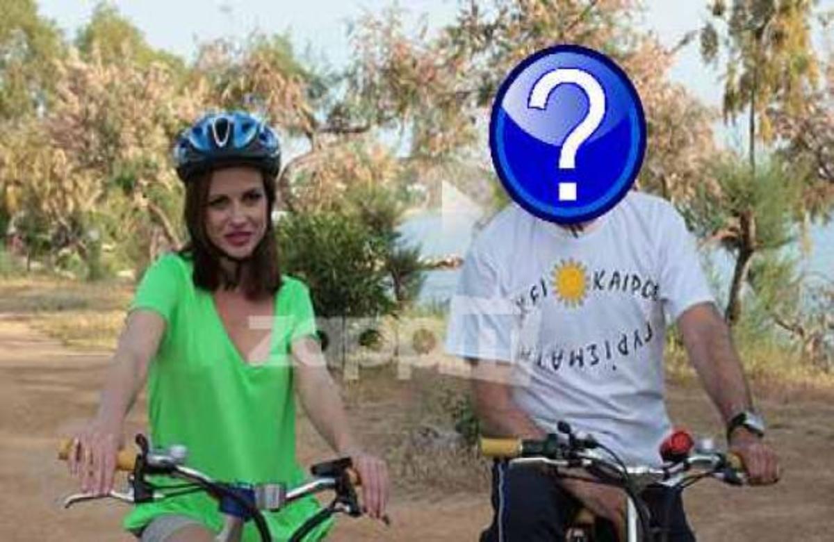 Πρόσωπο έκπληξη κάνει ποδήλατο σε εκπομπή!