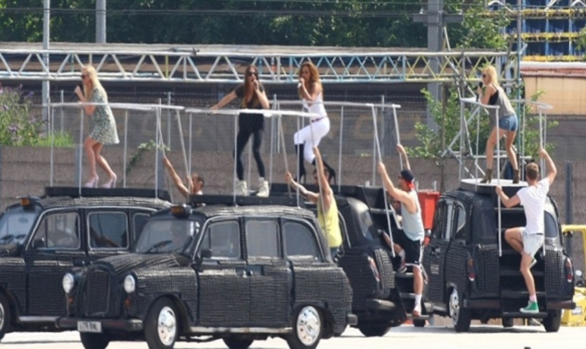 Οι πρόβες των Spice Girls για την εμφάνισή τους στην τελετή λήξης του Λονδίνου