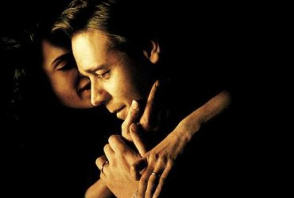 Τι θα δούμε απόψε στην TV εκτος από την τελετή λήξης