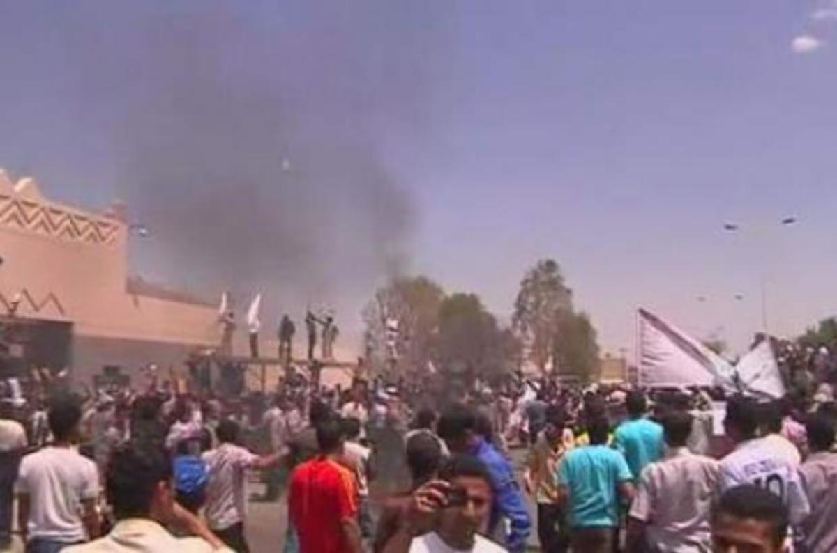 Εκτός ελέγχου η κατάσταση στον μουσουλμανικό κόσμο για την βλάσφημη ταινία – Εισβολή διαδηλωτών στην πρεσβεία των ΗΠΑ στην Υεμένη!