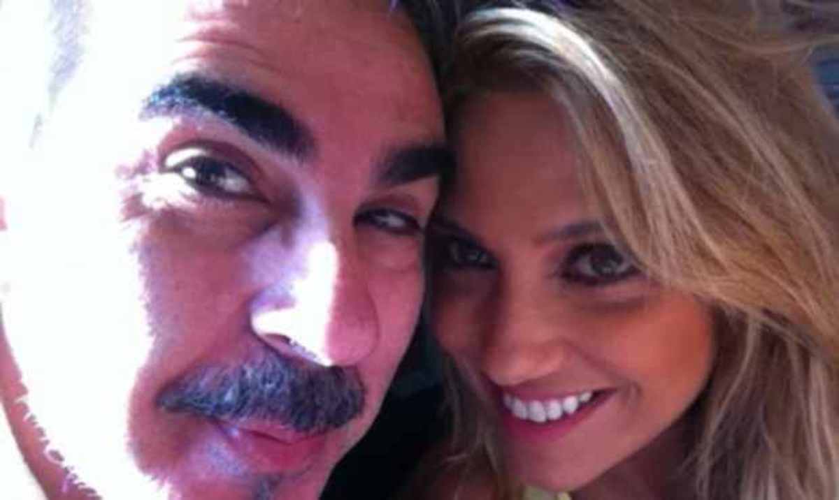 Έφυγε η Έλενα Παπαβασιλείου από την εκπομπή του Βαγγέλη Περρή