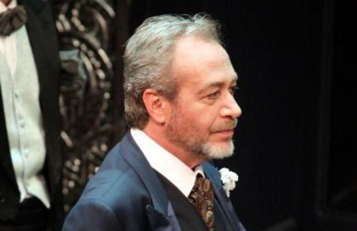 Πρεμιέρα στο θέατρο για τον Γρηγόρη Βαλτινό! Δείτε ποιοι πήγαν…