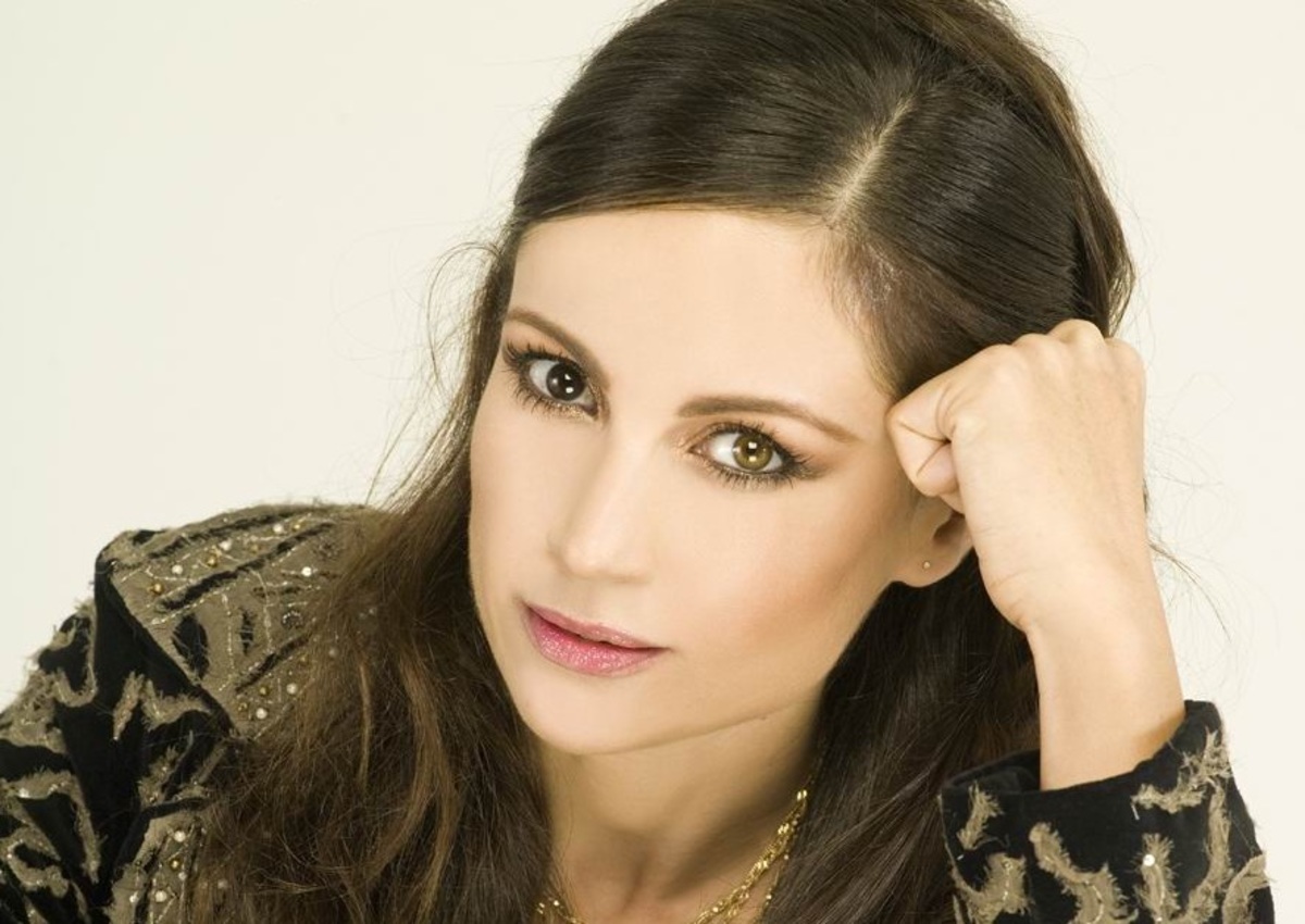 Η Βίκυ Φλέσσα επιστρέφει την Παρασκευή και θα οδηγήσει τον καλεσμένο της ,,,Στα Άκρα