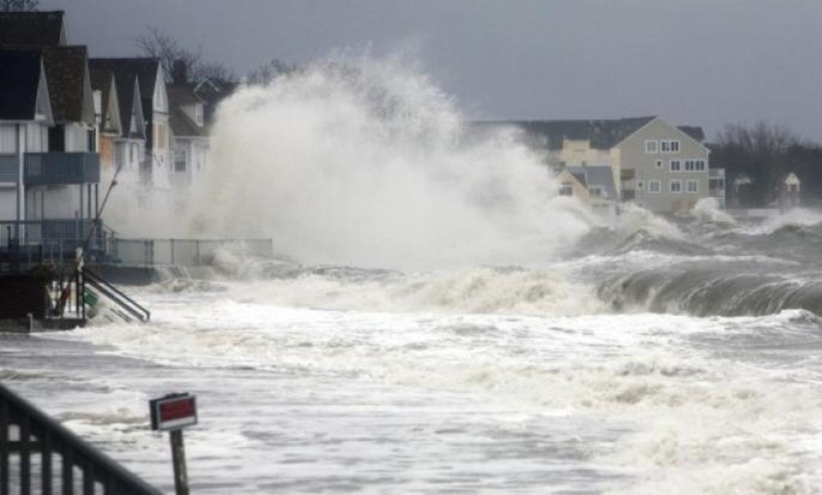 Εικόνες από τις ΗΠΑ ενώ η Sandy πλησιάζει!