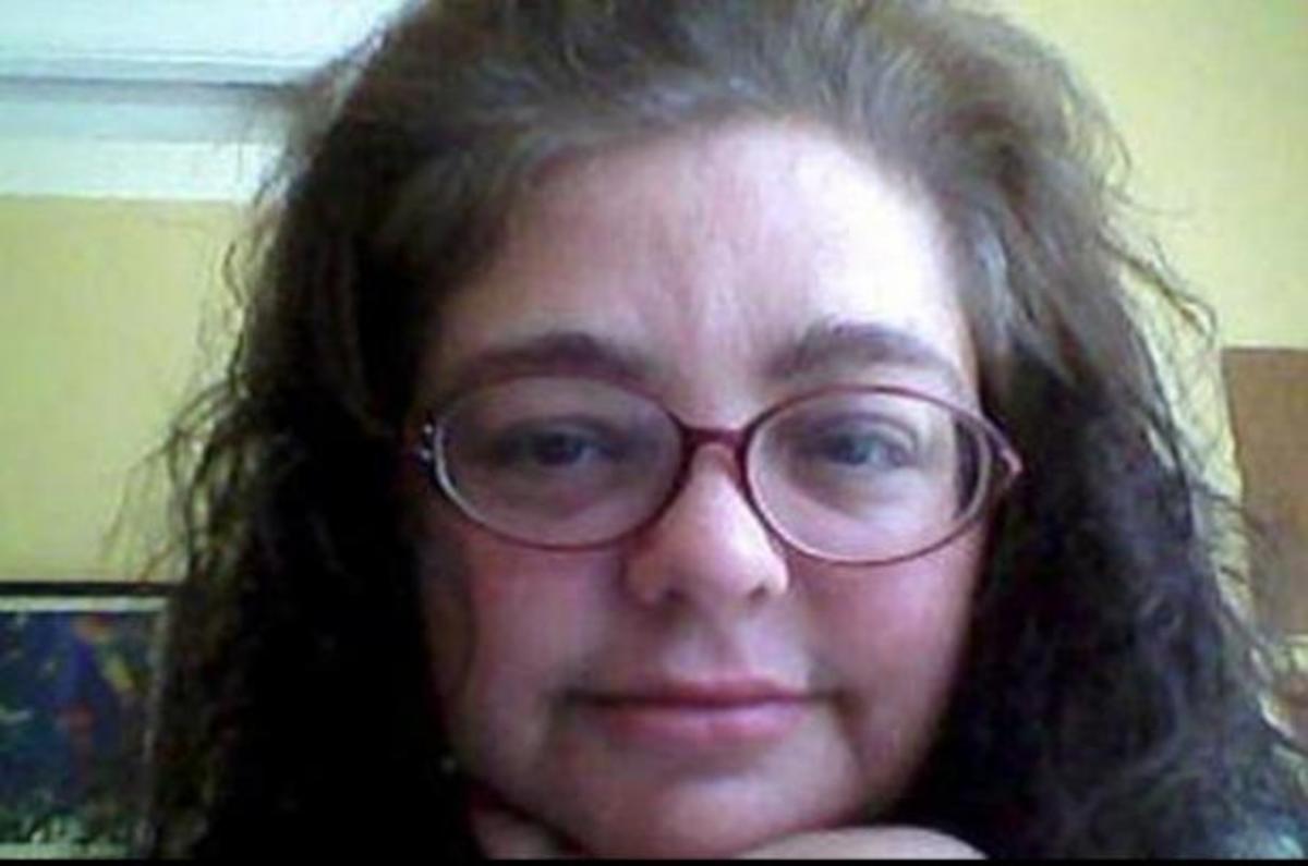 Eίναι η αδερφή του πιο γοητευτικού ηθοποιού του Hollywood! Μπορείς να μαντέψεις;