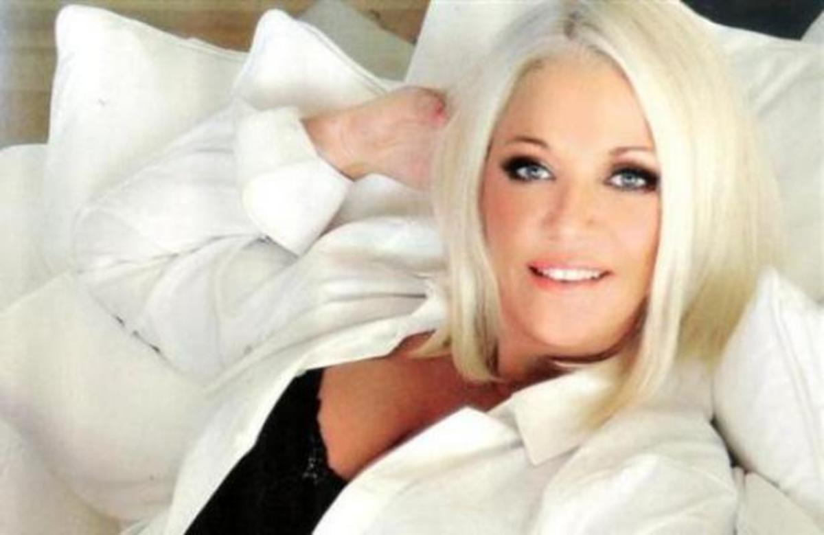 Αποκλειστικό : Ανοίγει νέο κεφάλαιο στην ζωή της Ρούλας!