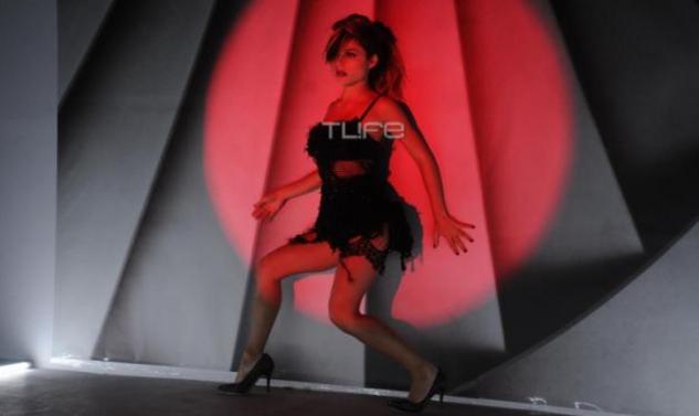 Eλευθερίου: Σέξυ, με καυτό body, στο video clip των Goin’ Through!