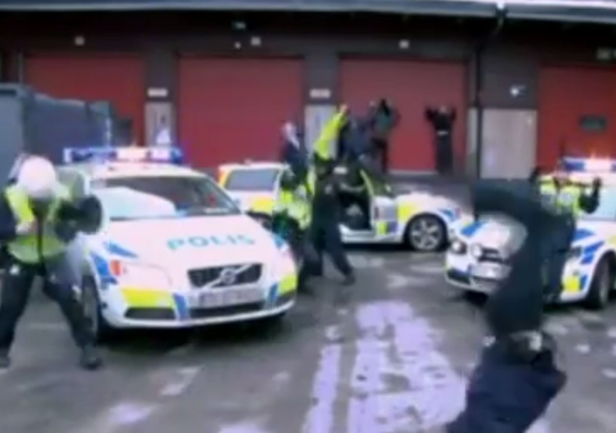 Το Harlem Shake των αστυνομικών