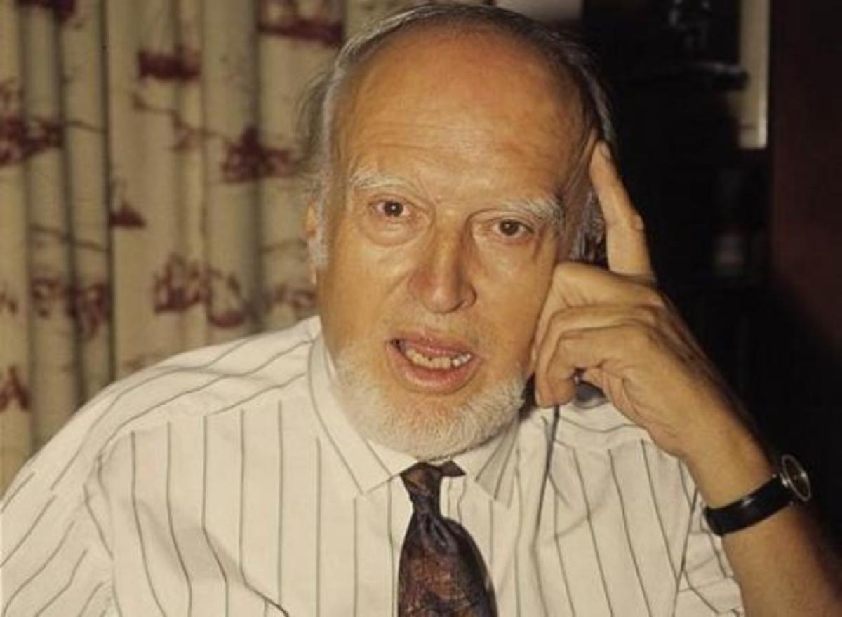 Πέθανε ο δημοσιογράφος Μέμος Φαράκος