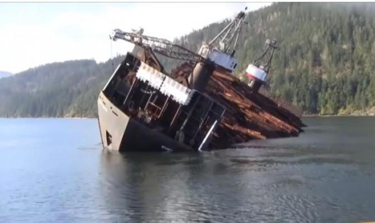 Απίστευτο φορτηγό πλοίο!