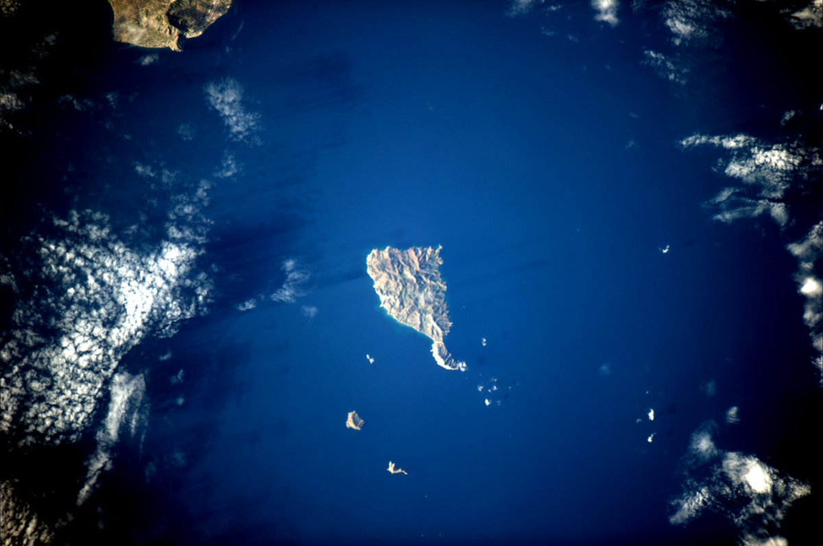 Η Ανάφη…όταν την κοιτάς από το Διάστημα