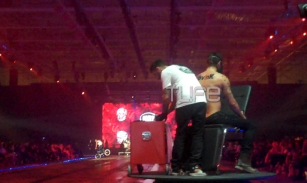 Κ. Μαρτάκης: Έκανε τατουάζ στη σκηνή του Madwalk!