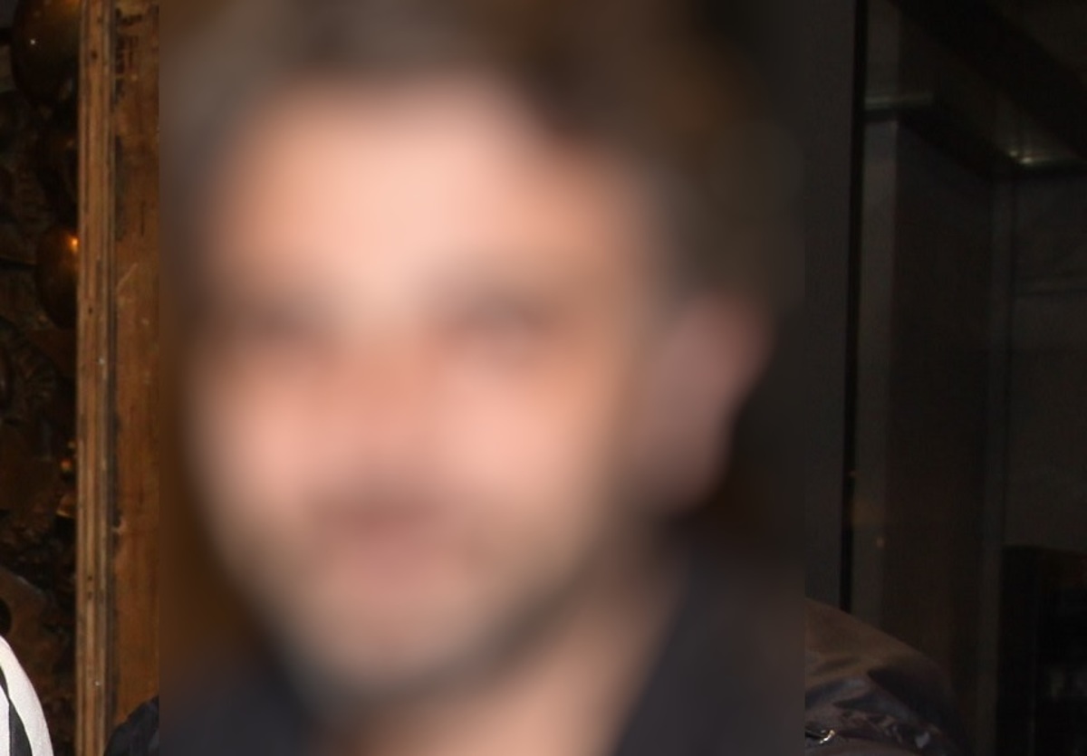 Ποιος ηθοποιός έκανε εκπομπή στον Ραδιοφωνικό Σταθμό της Εκκλησίας;