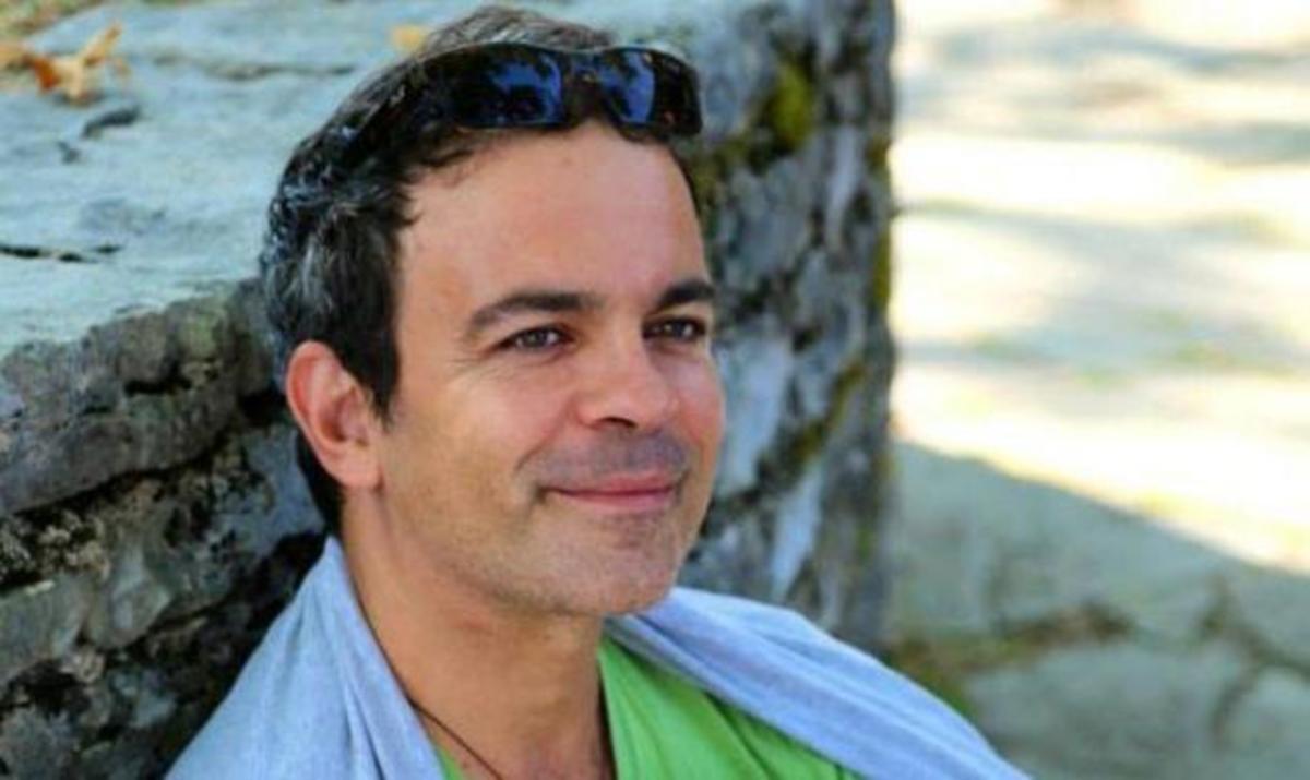 Έφυγε από τη ζωή ο ηθοποιός Μπάμπης Γούσιας