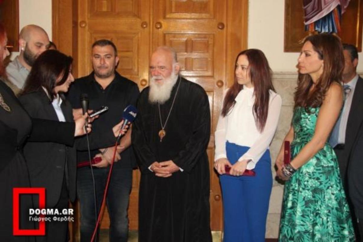 Οι coach του The Voice στον Αρχιεπίσκοπο