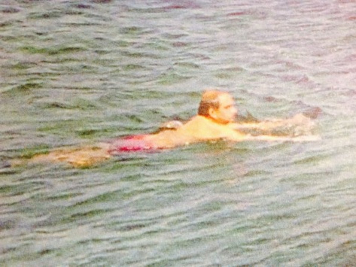 Ο Κώστας Καραμανλής έκανε το πρώτο του μπάνιο