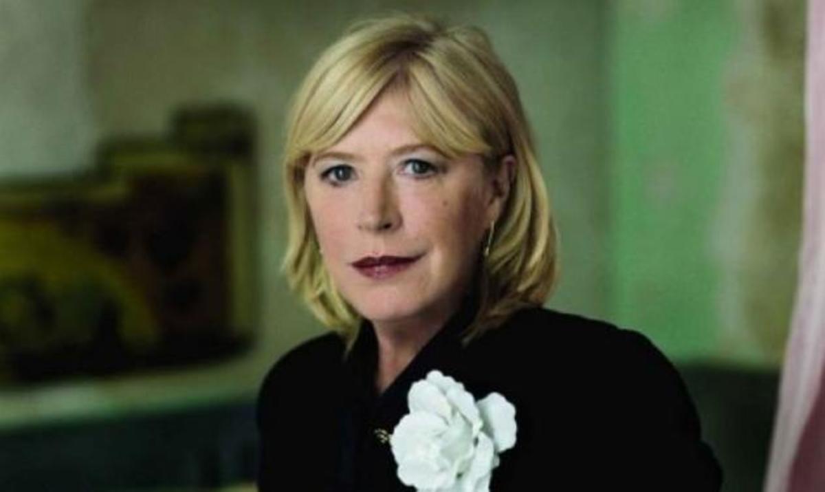 Η Μαριάν Φέιθφουλ στο νοσοκομείο της Ρόδου