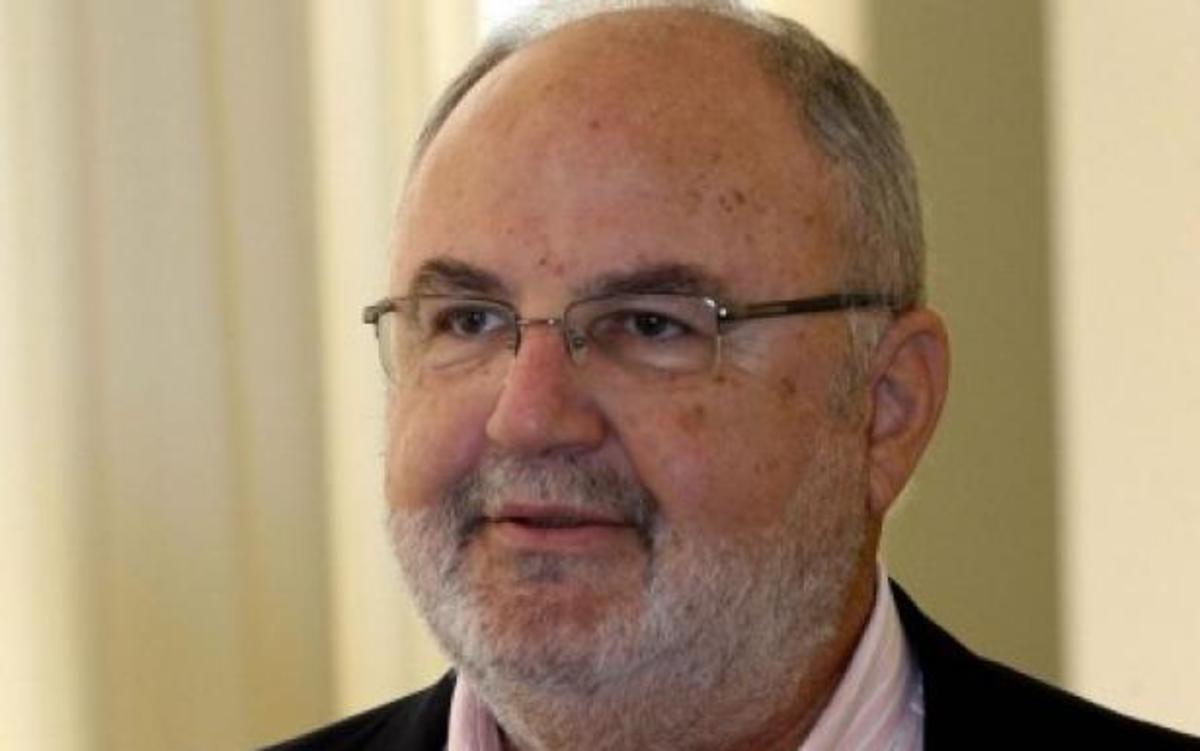 «Έφυγε» ο δημοσιογράφος Άρης Σταθάκης