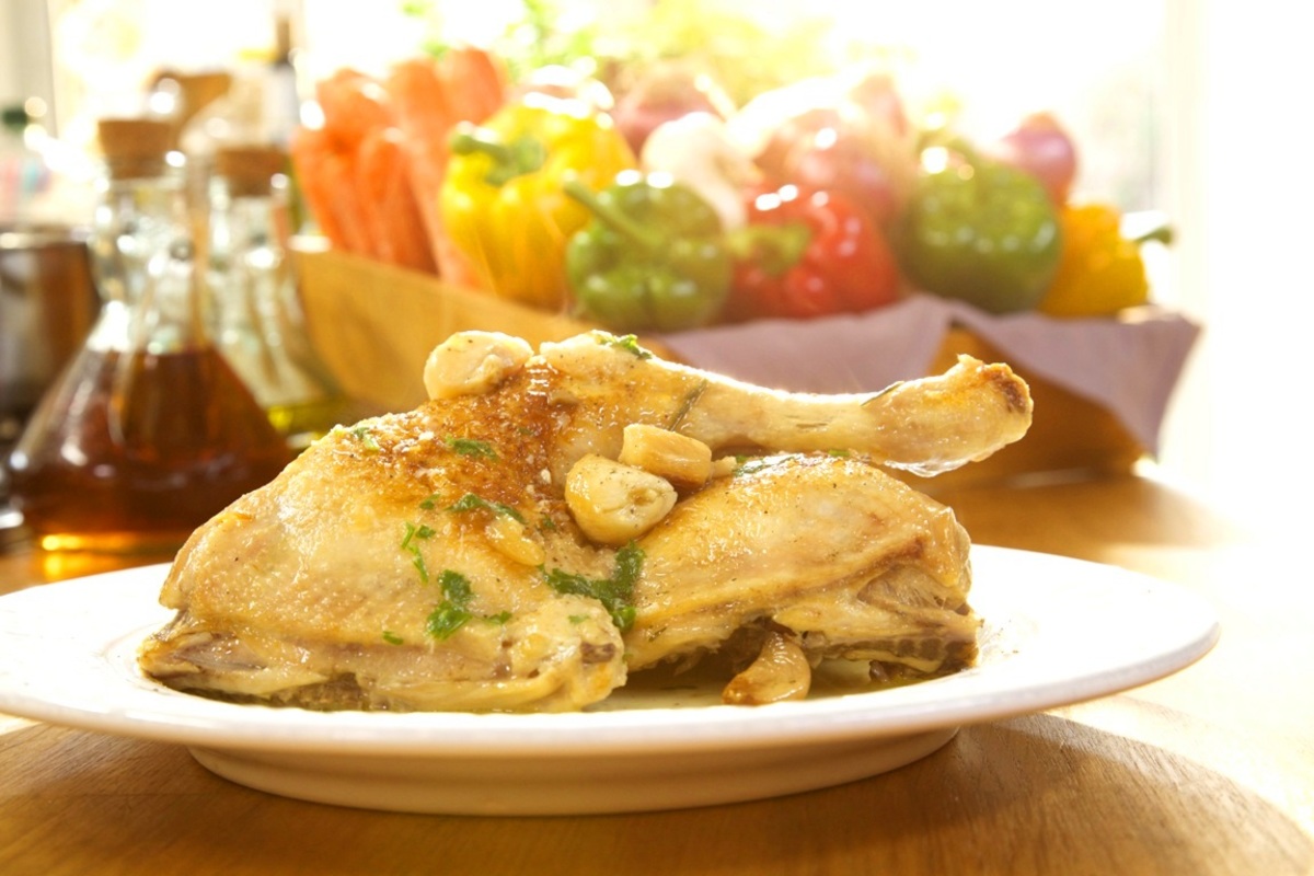 Η Νταϊάν ετοιμάζει κοτόπουλο με 40 σκελίδες σκόρδο!