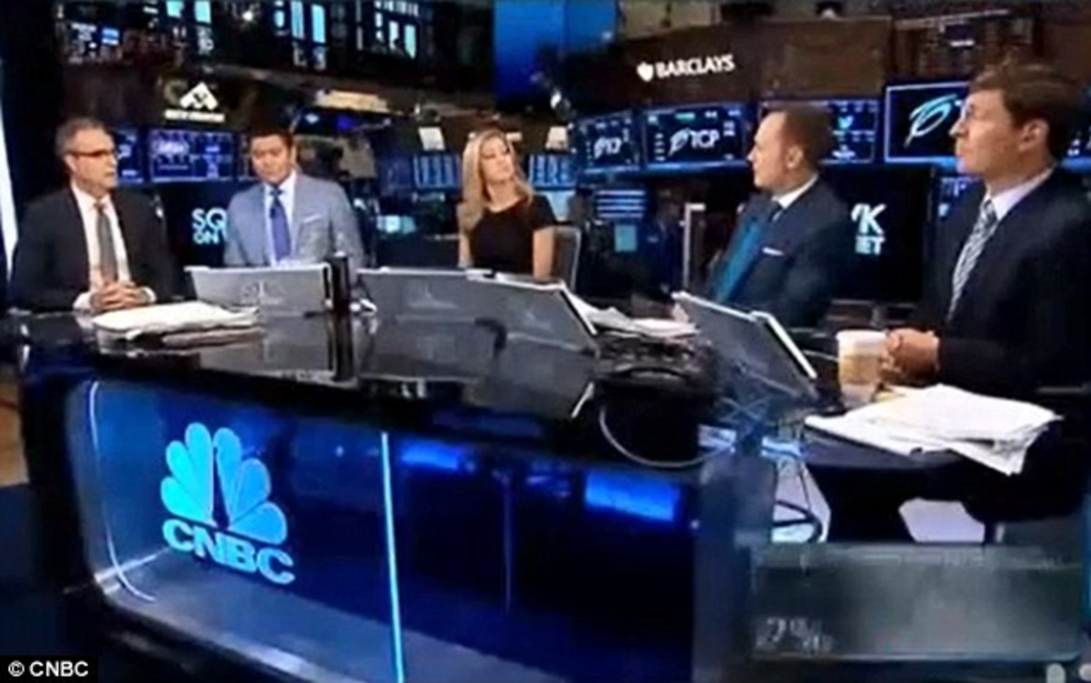 Είπε on air ότι ο Διευθύνων Σύμβουλος της Apple Tim Cook είναι gay!