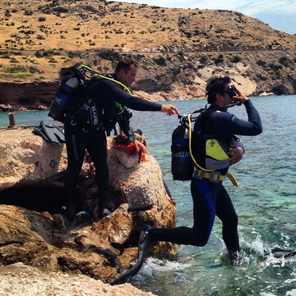 Ο Νίκος Παπαδάκης εξερευνά το βυθό της θάλασσας (Φωτο)