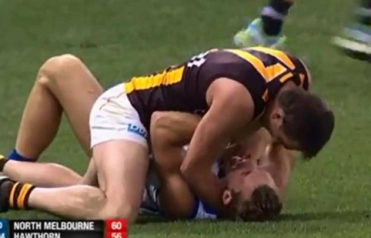 Πήγε να πνίξει τον αντίπαλο του!