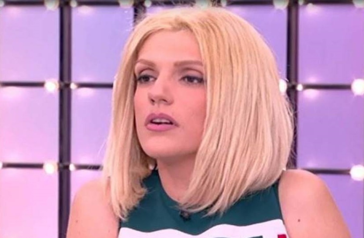 Όταν η Σάσα Σταμάτη δούλευε στην Πρόνοια!