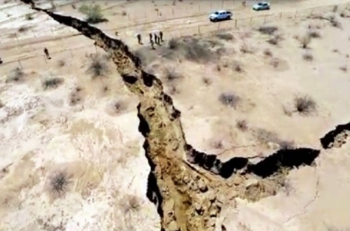 Η Γη μοιράστηκε στα δυο!