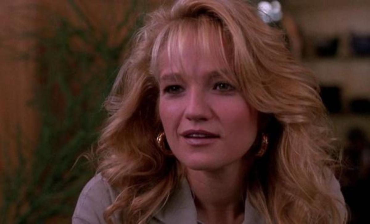 Ellen Barkin: Ποζάρει χωρίς ρετούς στα 60 της χρόνια!