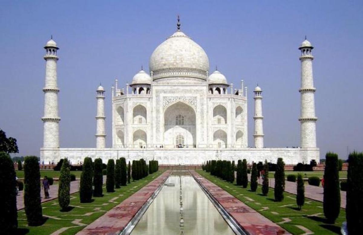 Τα παράξενα μυστικά που κρύβουν τα αξιοθέατα του κόσμου