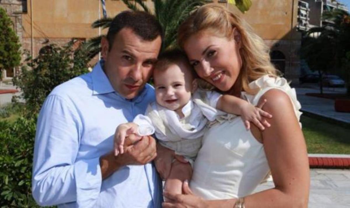 Βάφτισε τον γιο της η Ντόρα Κουτροκόη!