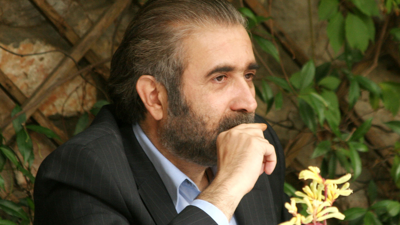 Λάκης Λαζόπουλος: Χάκαραν φωτογραφίες και επαφές από το κινητό του!