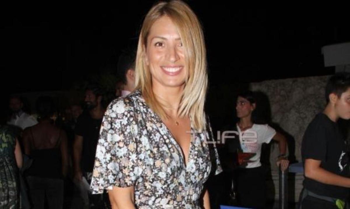 Ο γοητευτικός άντρας που συνόδεψε την Μαρία Ηλιάκη στο Ηρώδειο