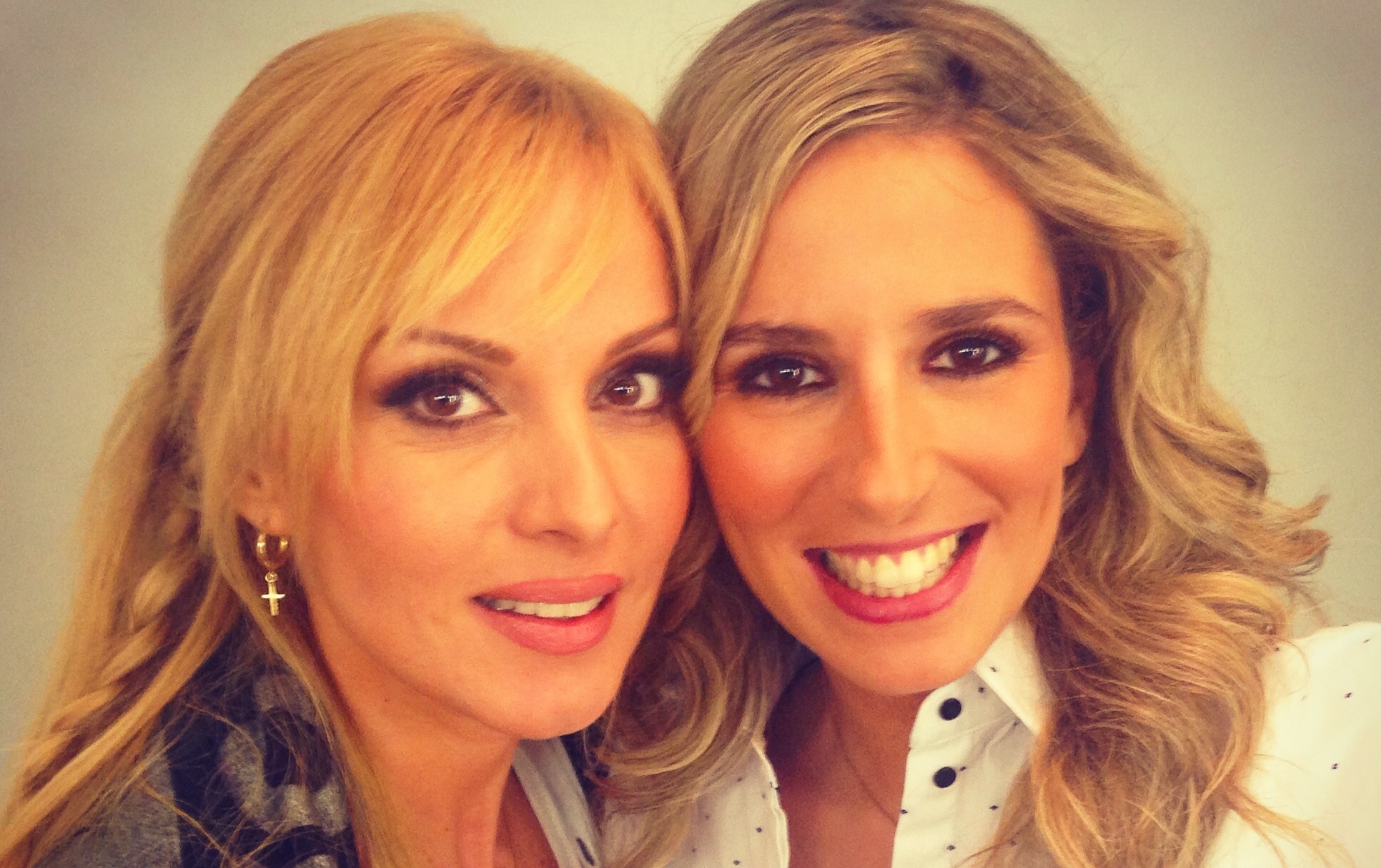 Ο κόσμος ανάποδα: Πρεμιέρα με την Πέγκυ Ζήνα