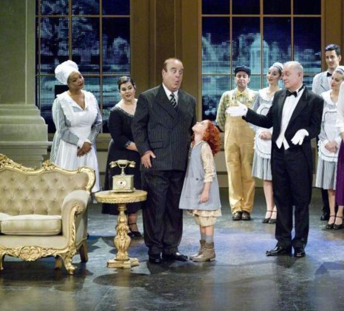 Ποιος περσινός πρωταγωνιστής, επεστρέφει στη σκηνή του Annie για λίγες μέρες;