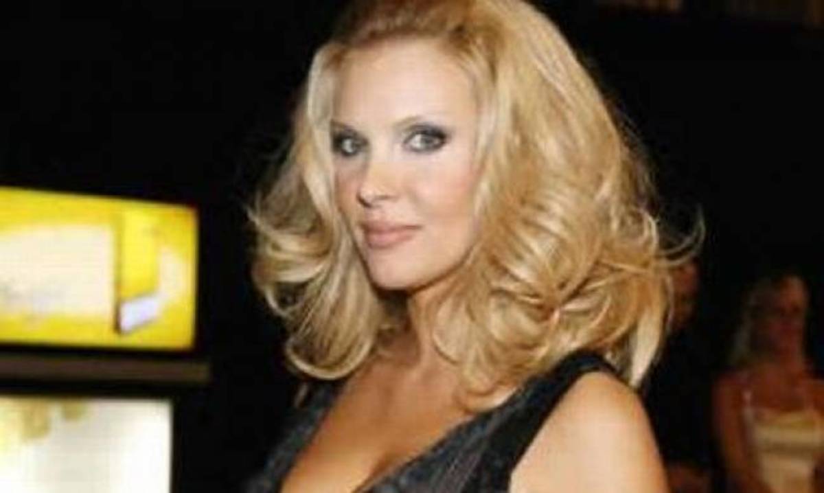 Χριστίνα Αλούπη:”Έχω απορρίψει δύο προτάσεις για γυμνή φωτογράφηση, στην Αμερική ..”