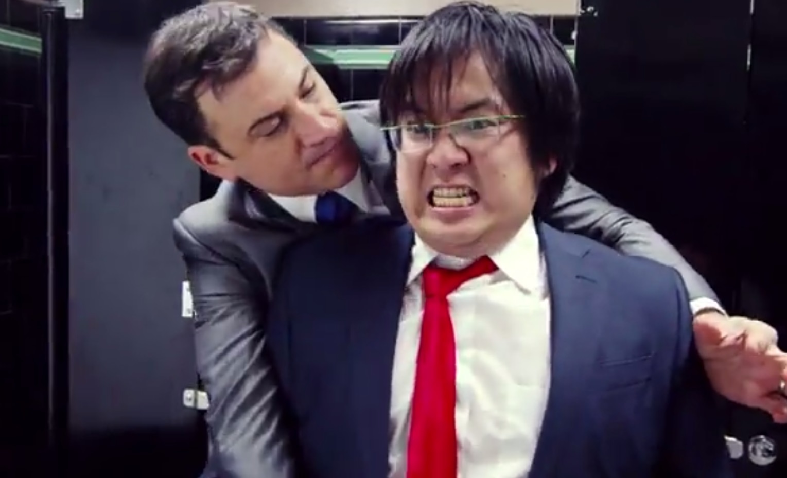 Επική μάχη ανάμεσα σε Jimmy Kimmel και Freddie Wong