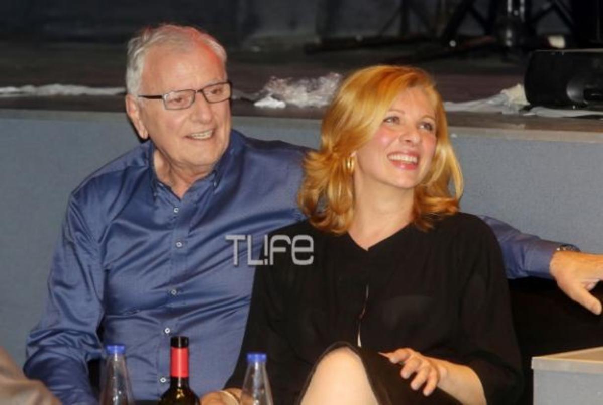 Κώστας Χαρδαβέλας: Το ζεϊμπέκικο του δημοσιογράφου στον Αντώνη Ρέμο!