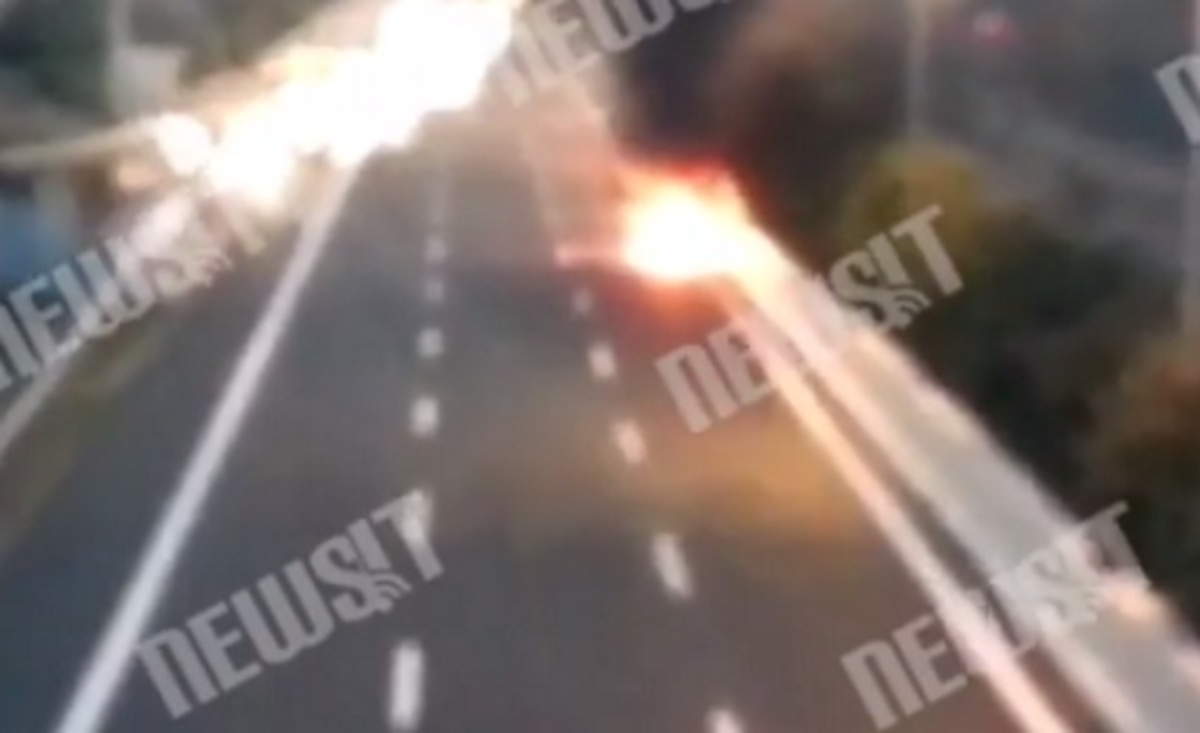 Συγκλονιστικό βίντεο: Η στιγμή της έκρηξης του αυτοκινήτου στην Αττική Οδό!