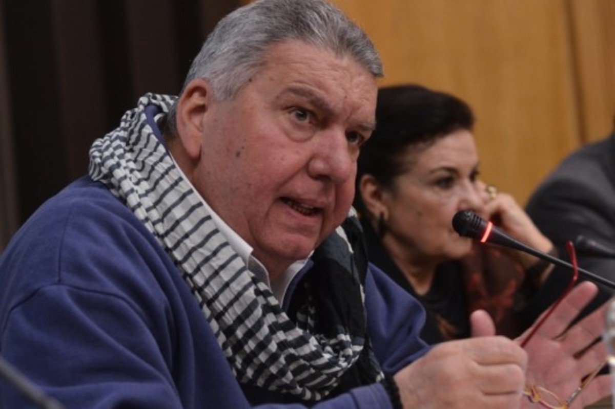 «Έφυγε» ο Γιάννης Κοντός