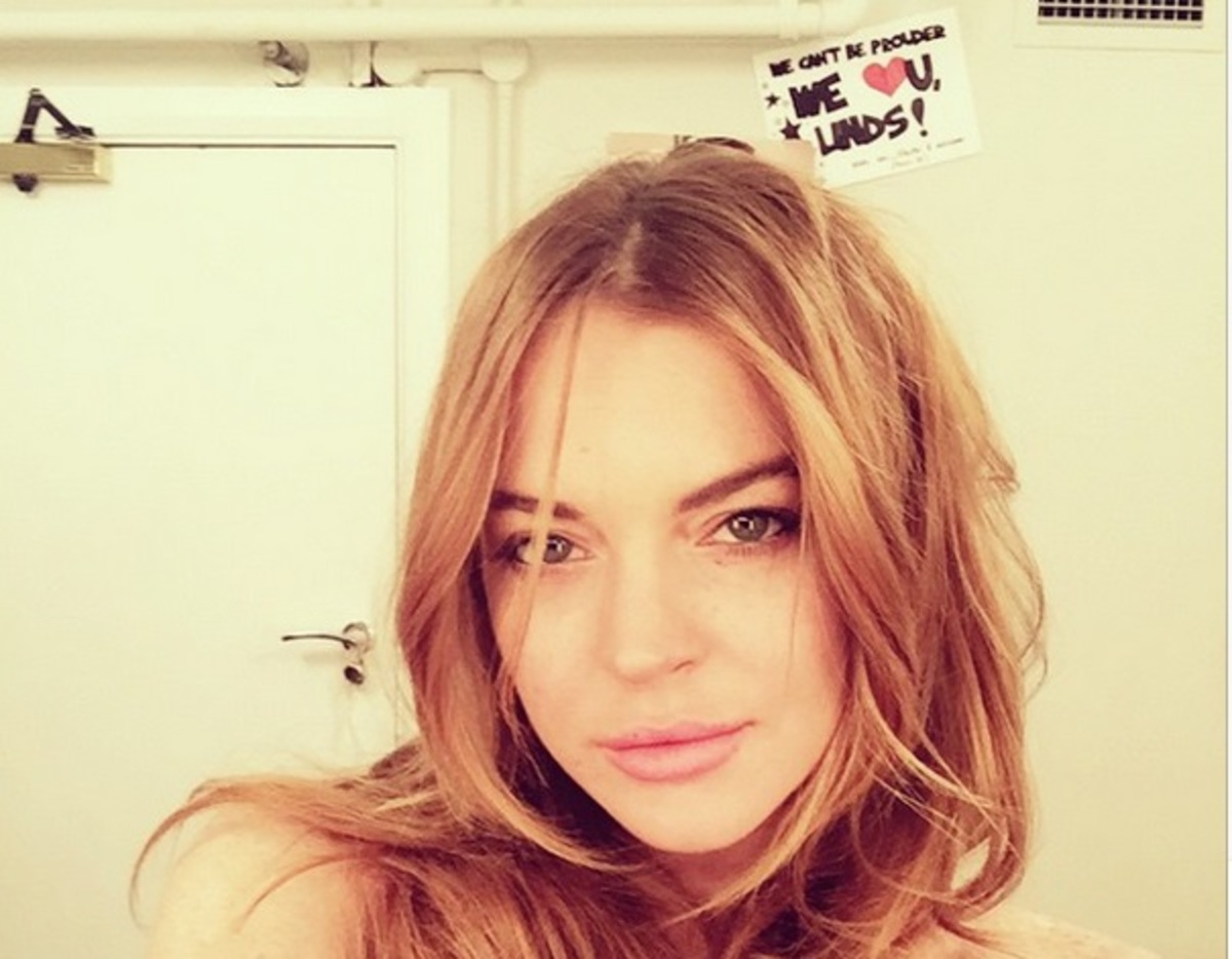Στο νοσοκομείο η Lindsay Lohan με σπάνιο ιό