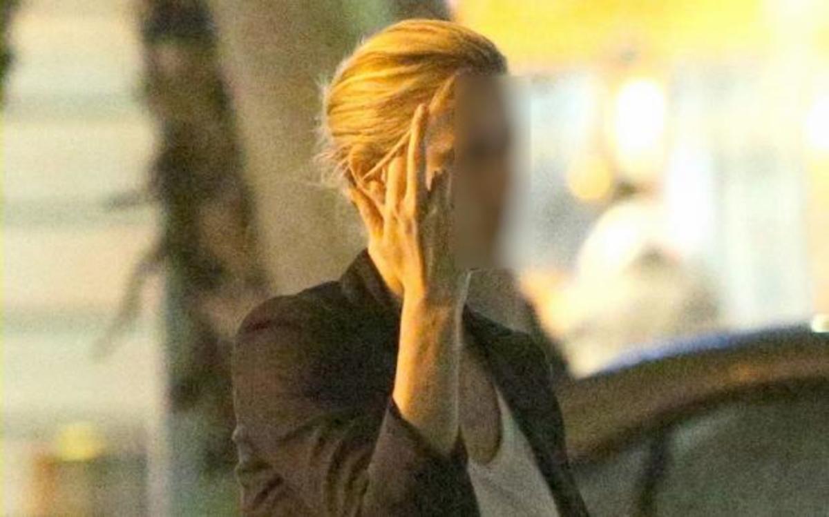 Ποια γνωστή ηθοποιός σήκωσε το μεσαίο δάκτυλο στον φακό;