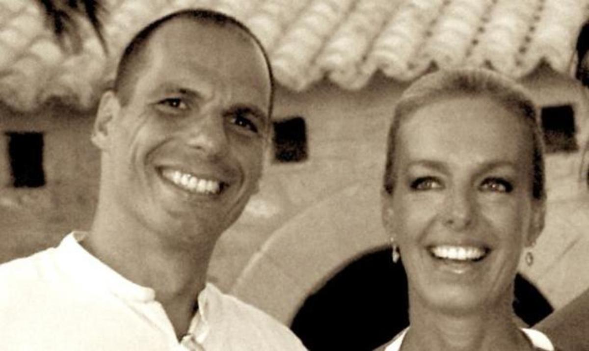 Τι λέει η Δανάη Στράτου για τον Γιάνη Βαρουφάκη;