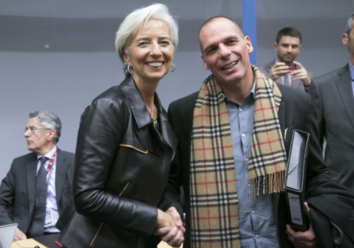 Από ποιο μαγαζί αγόρασε το κασκόλ ο Γιάνης Βαρουφάκης;