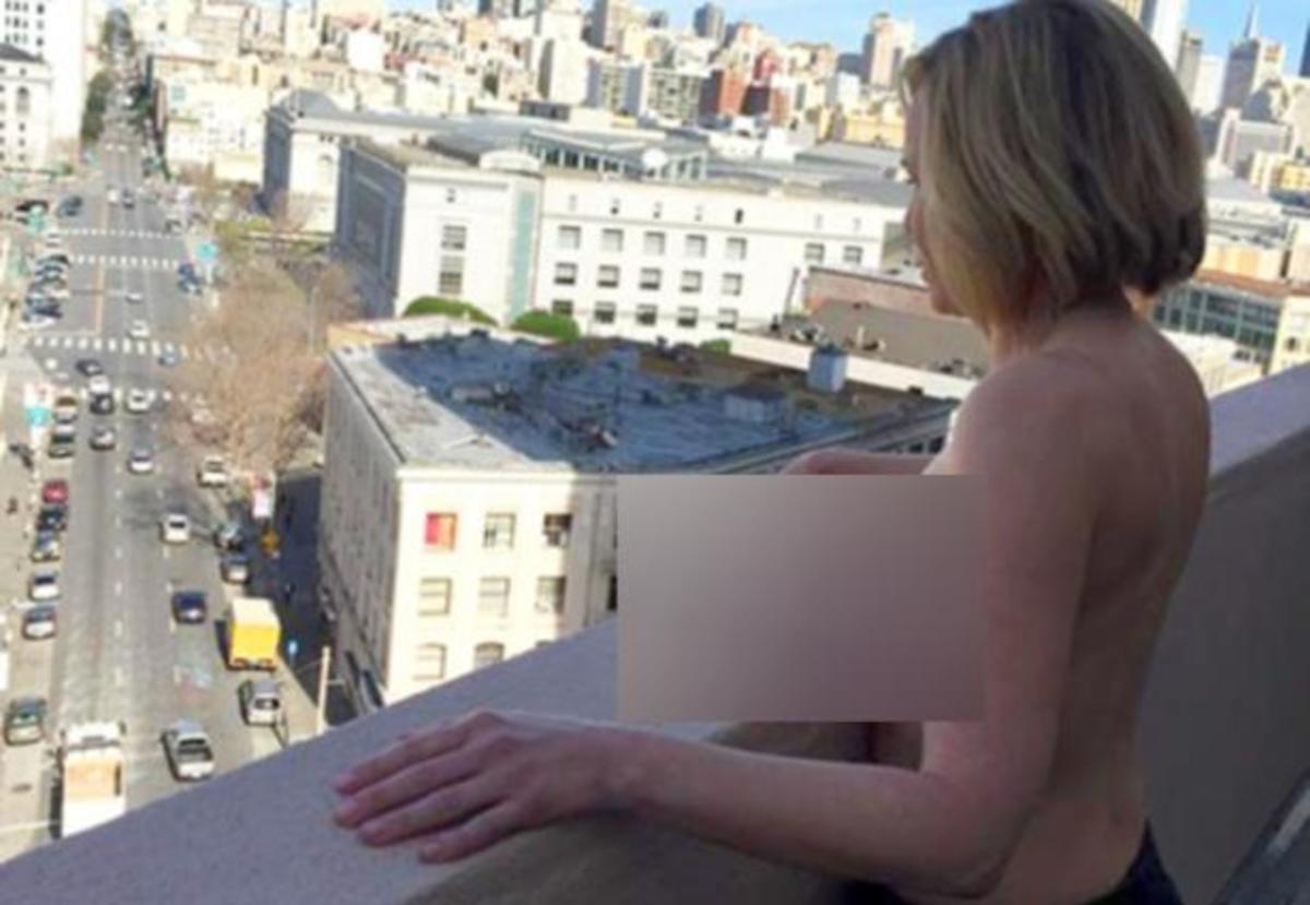 Chelsea Handler: Και πάλι topless!